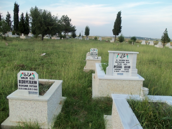 Mezarlığımız