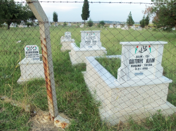 Mezarlığımız
