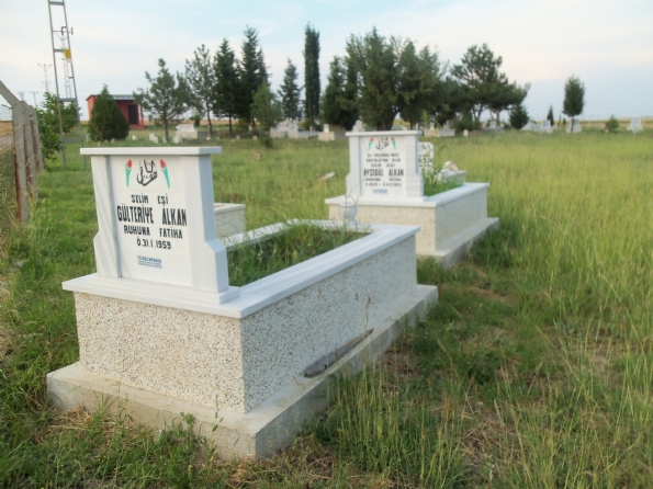 Mezarlığımız