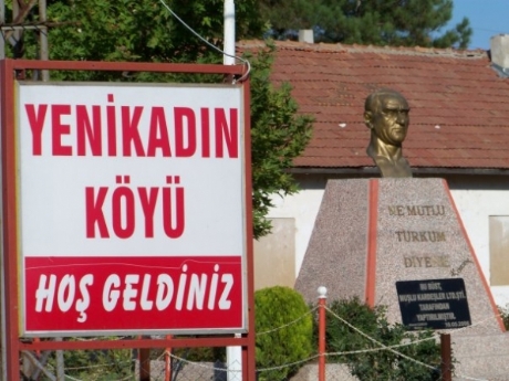Yenikadın Köyü